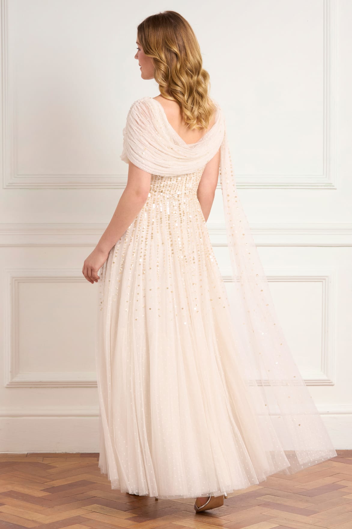 Needle & Thread Moonlight Sequin Draped Gown sukienka kremowa cekinowa