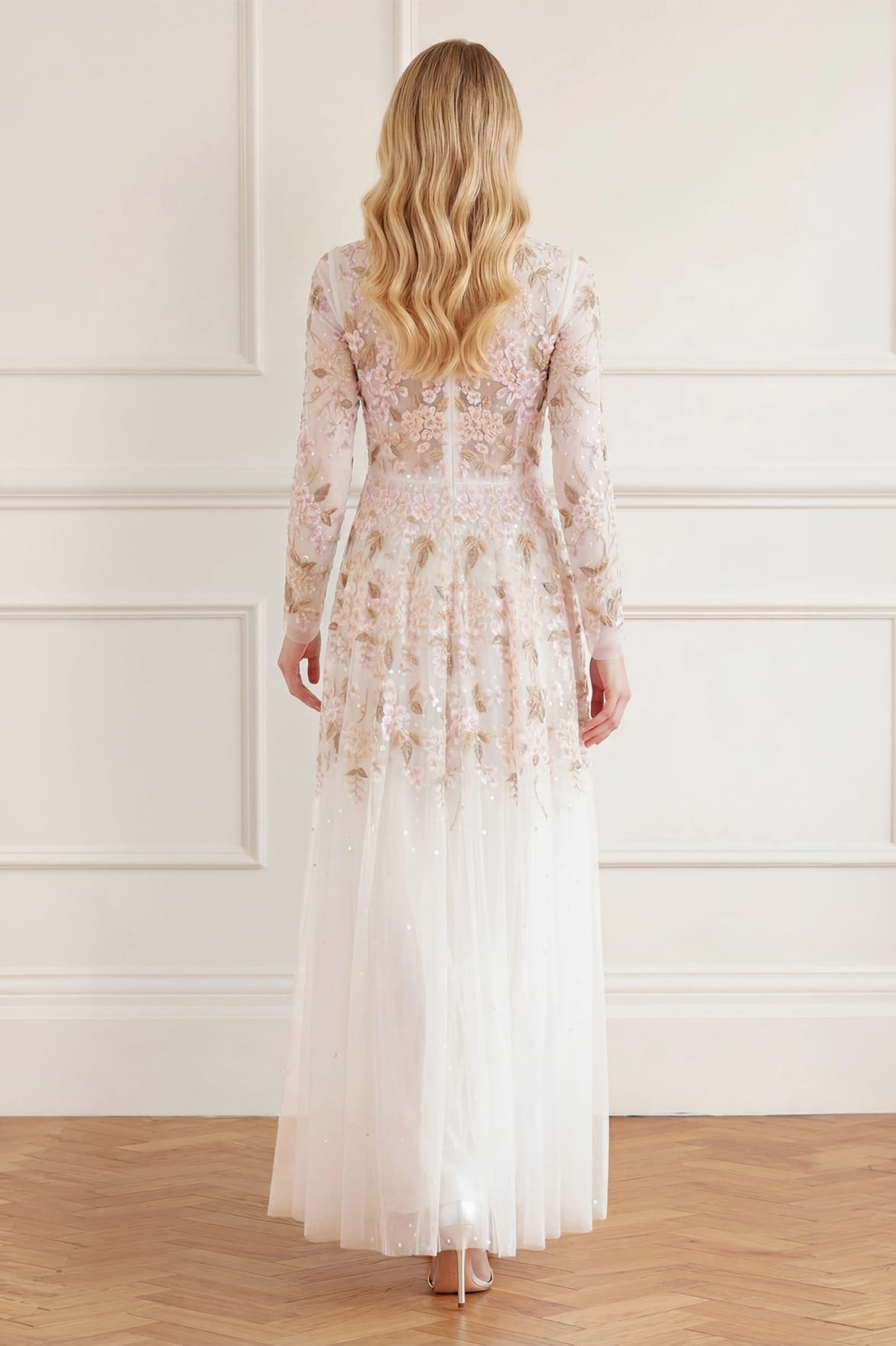 Needle & Thread Wisteria Dot Long Sleeve Gown sukienka biała haftowana