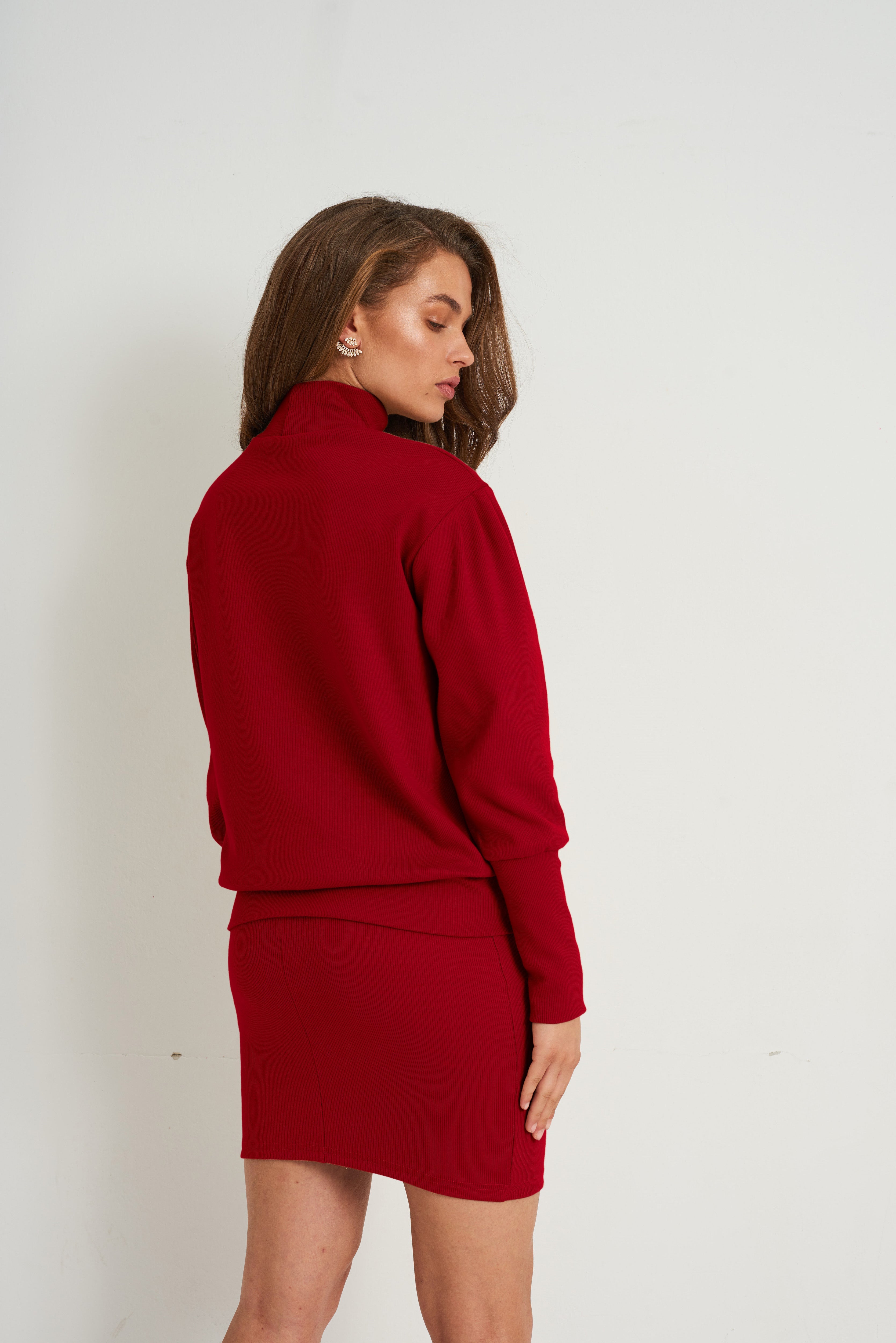 Nudyess Meru top Black luźny golf prążkowany