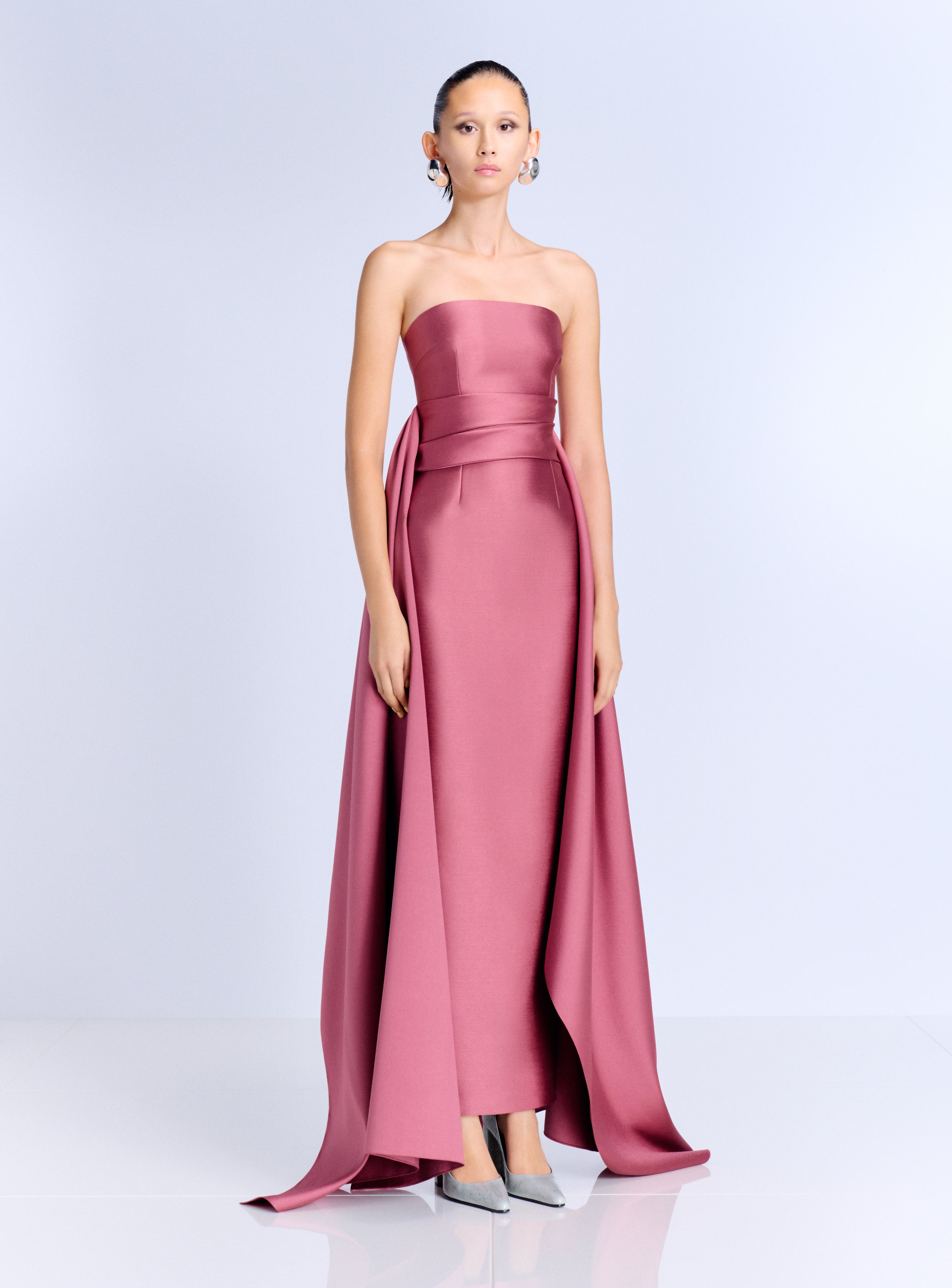 Solace London Elara sukienka różowa maxi