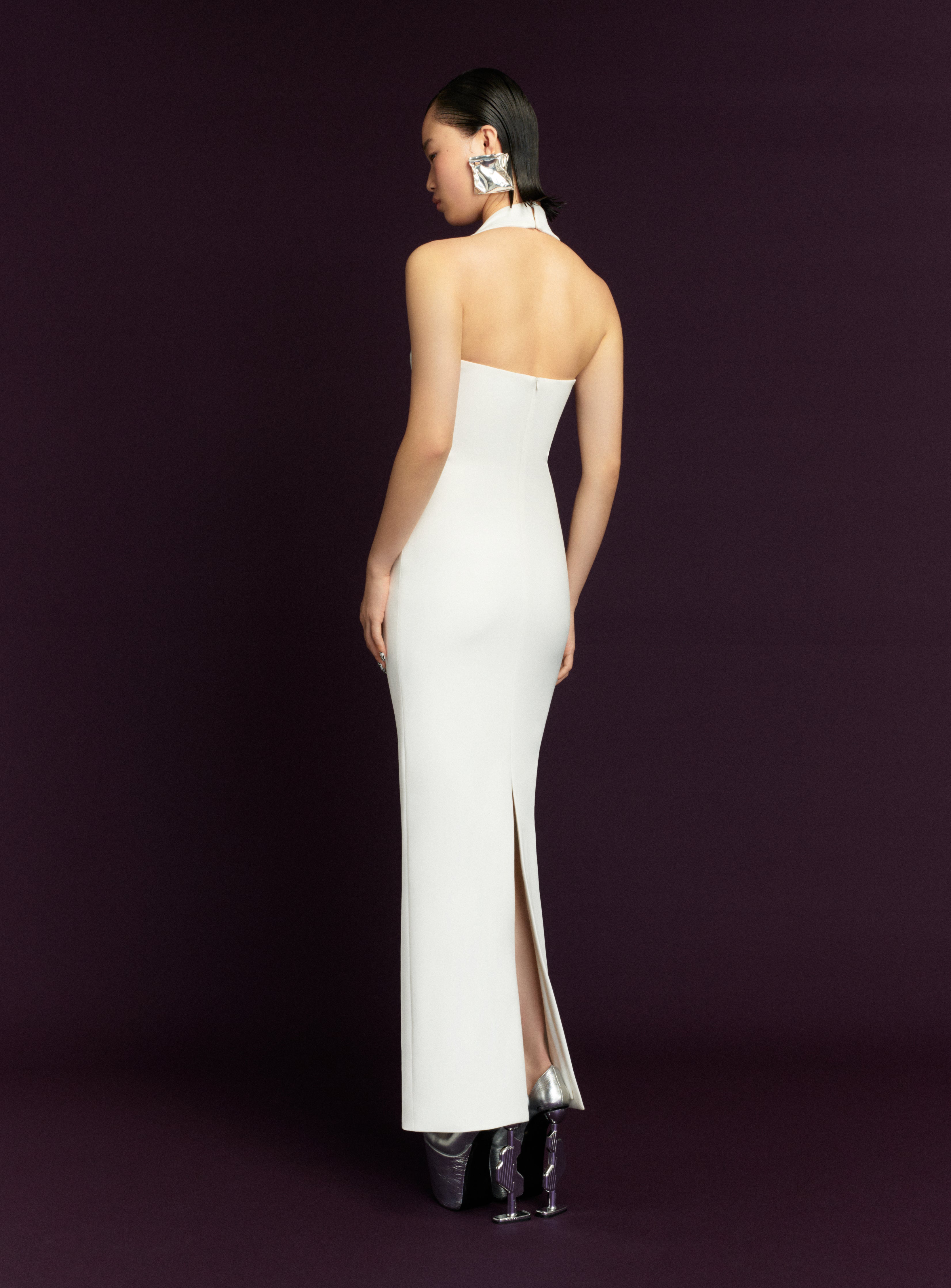 Solace London Ilona sukienka maxi kremowa halter ślubna
