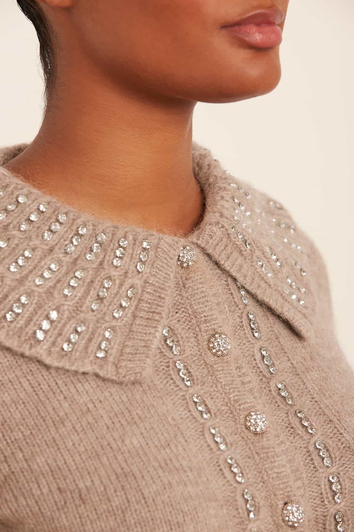 Needle & Thread Embellished Collar Short Cardigan kardigan beżowy