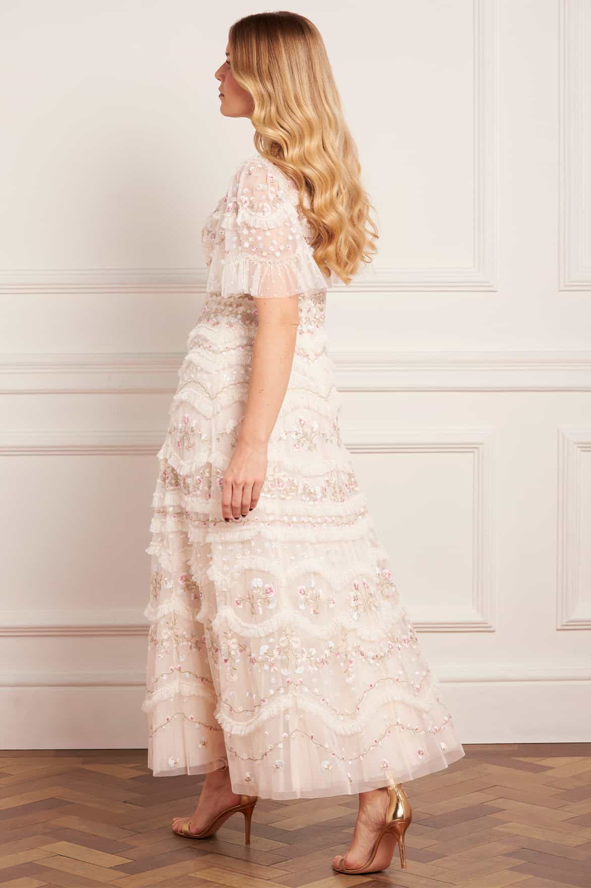 Needle & Thread Marina Ruffle Ankle Gown sukienka kremowa