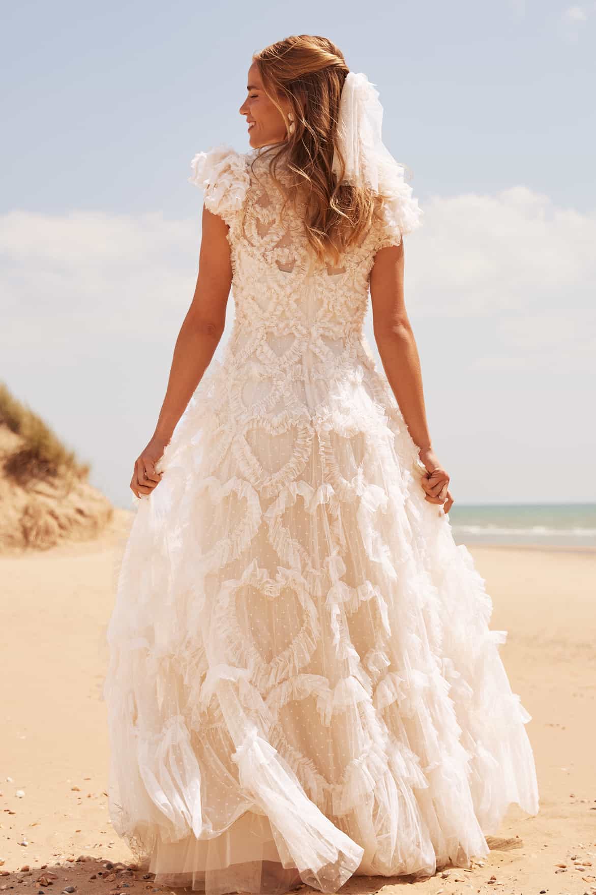 Needle & Thread Amorette V-Neck Gown suknia kremowa