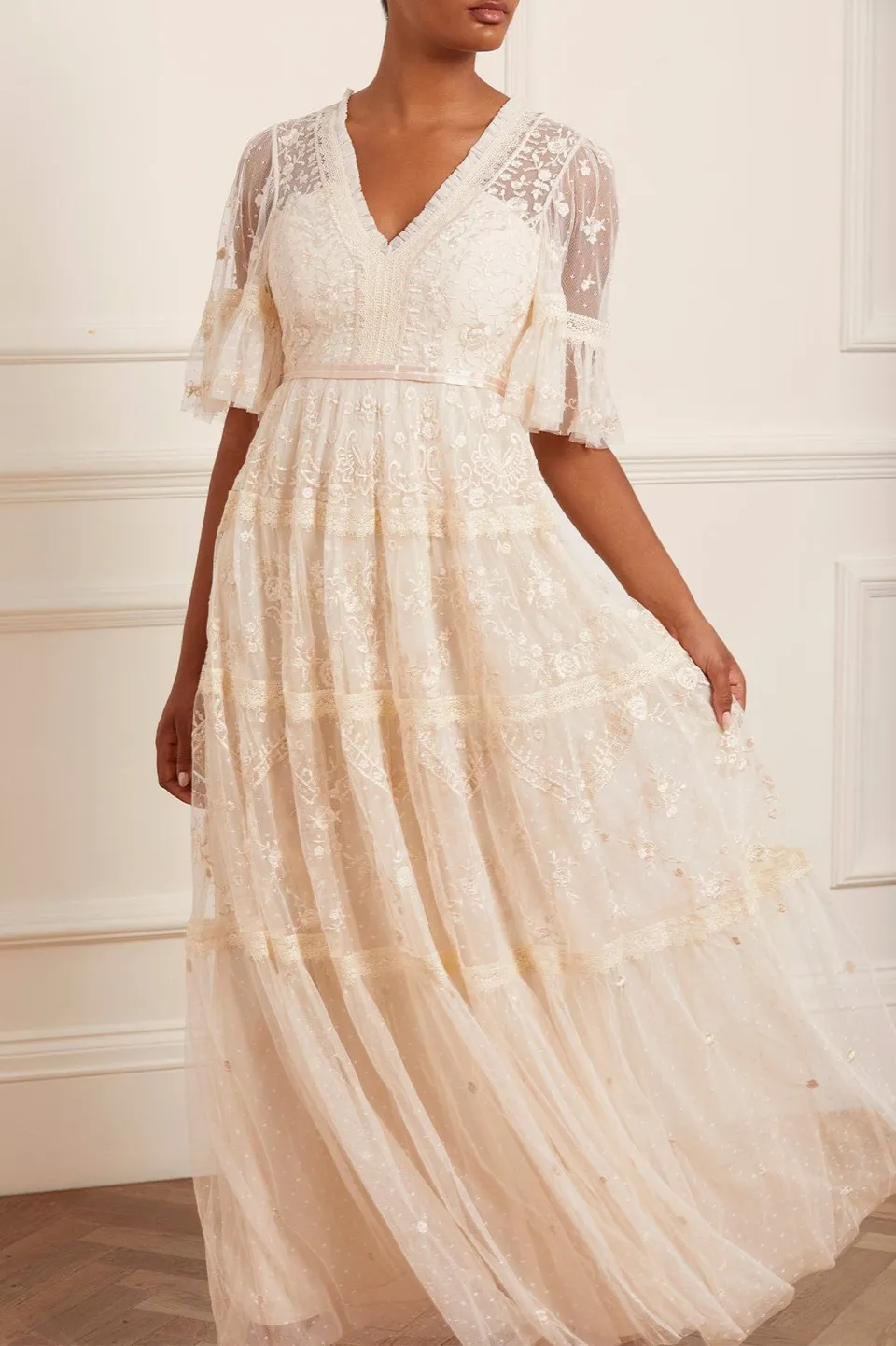 Needle & Thread Lottie Lace suknia kremowa koronka