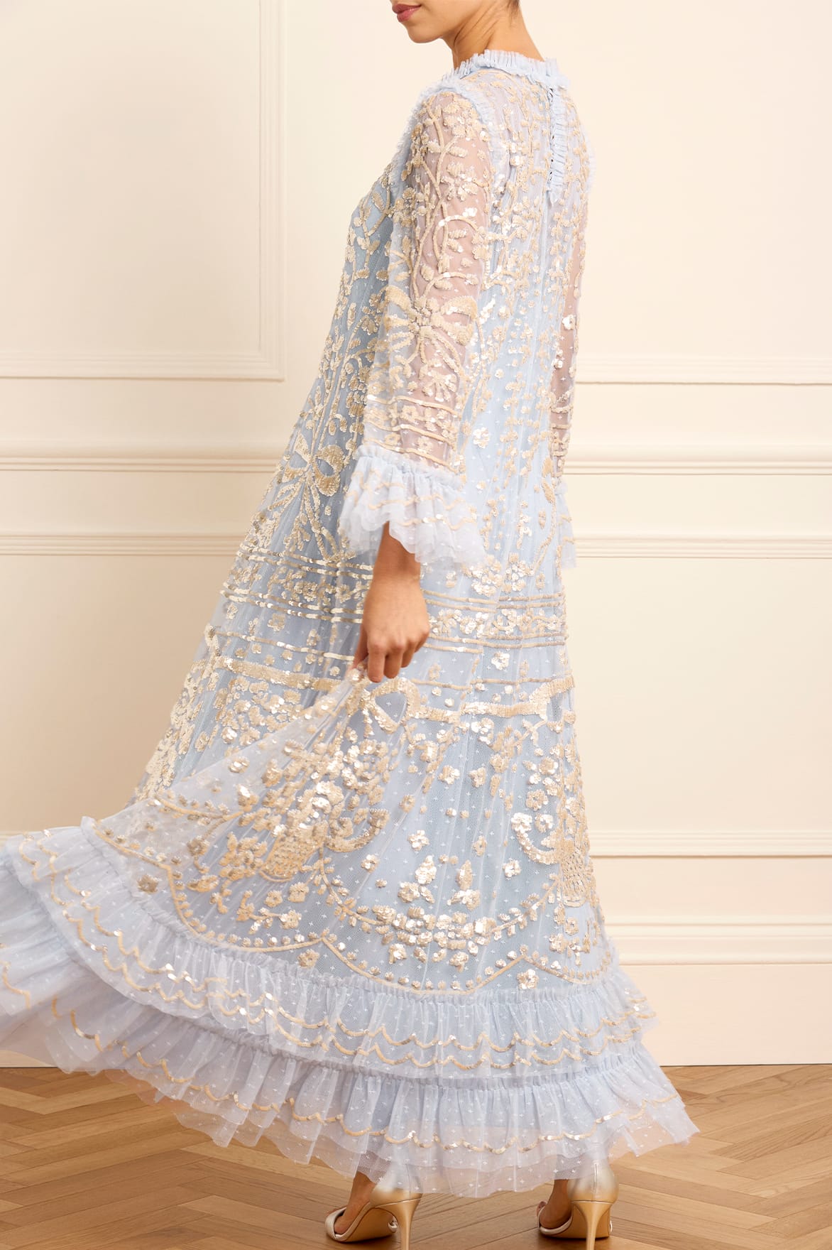 Needle & Thread Celia Long Sleeve Ankle Gown sukienka niebieska cekinowa