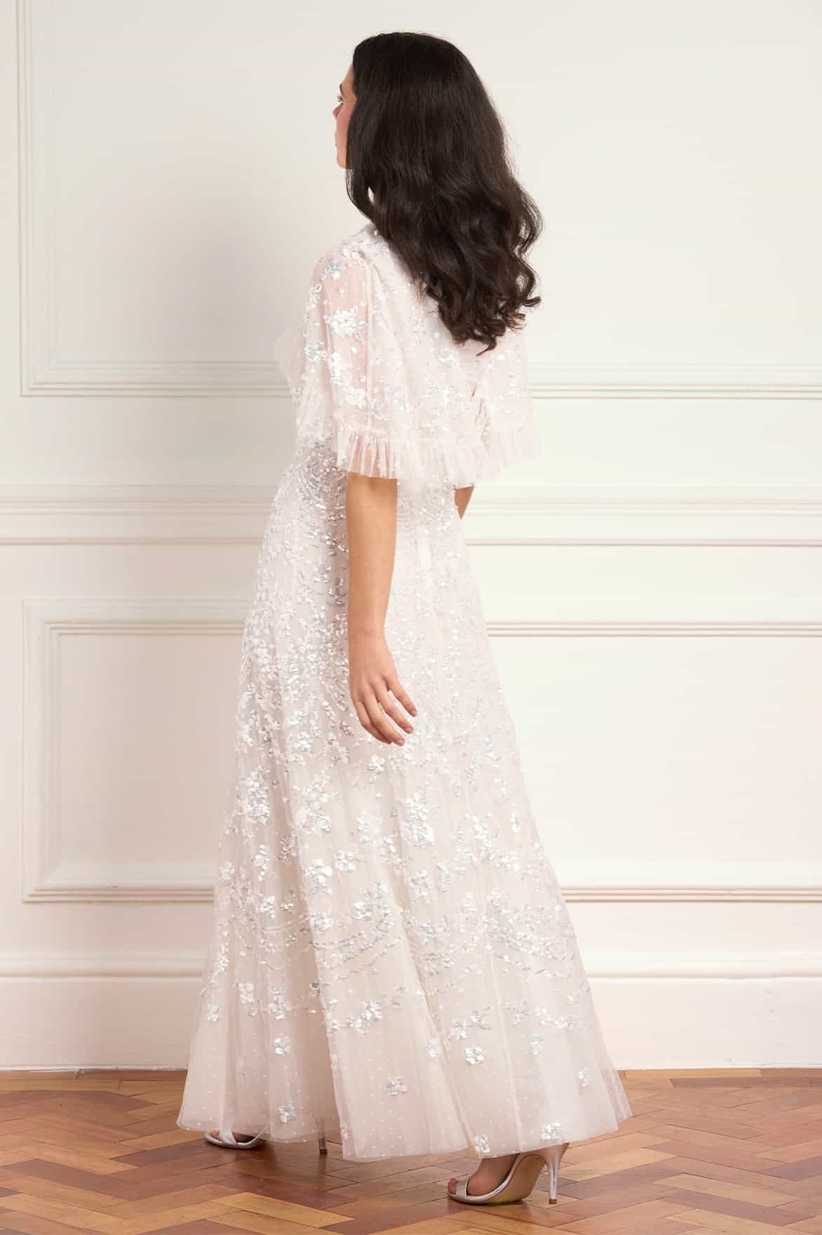 Needle & Thread Freya Cape Ankle Gown sukienka biała cekinowa z peleryną