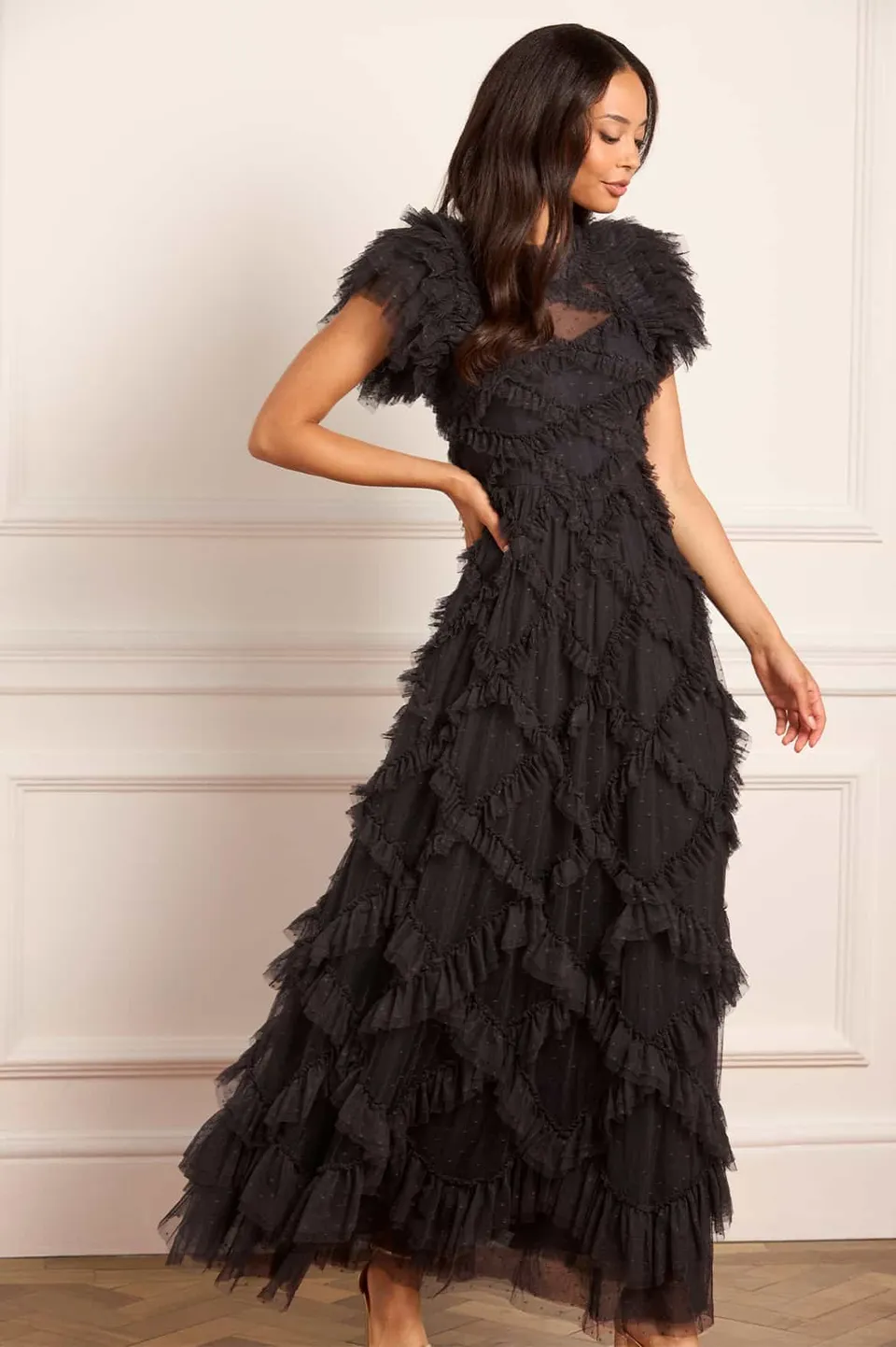 Needle & Thread Genevieve Ruffle Gown suknia czarna