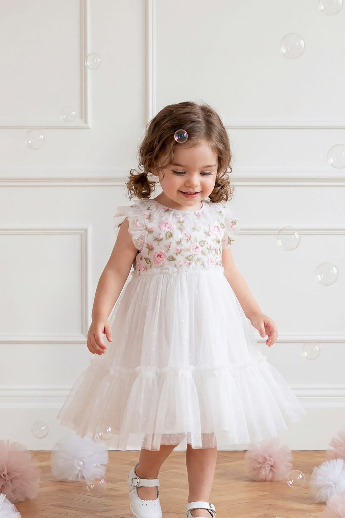 Needle & Thread Rose Bloom Bodice Baby Dress sukienka biała haftowana