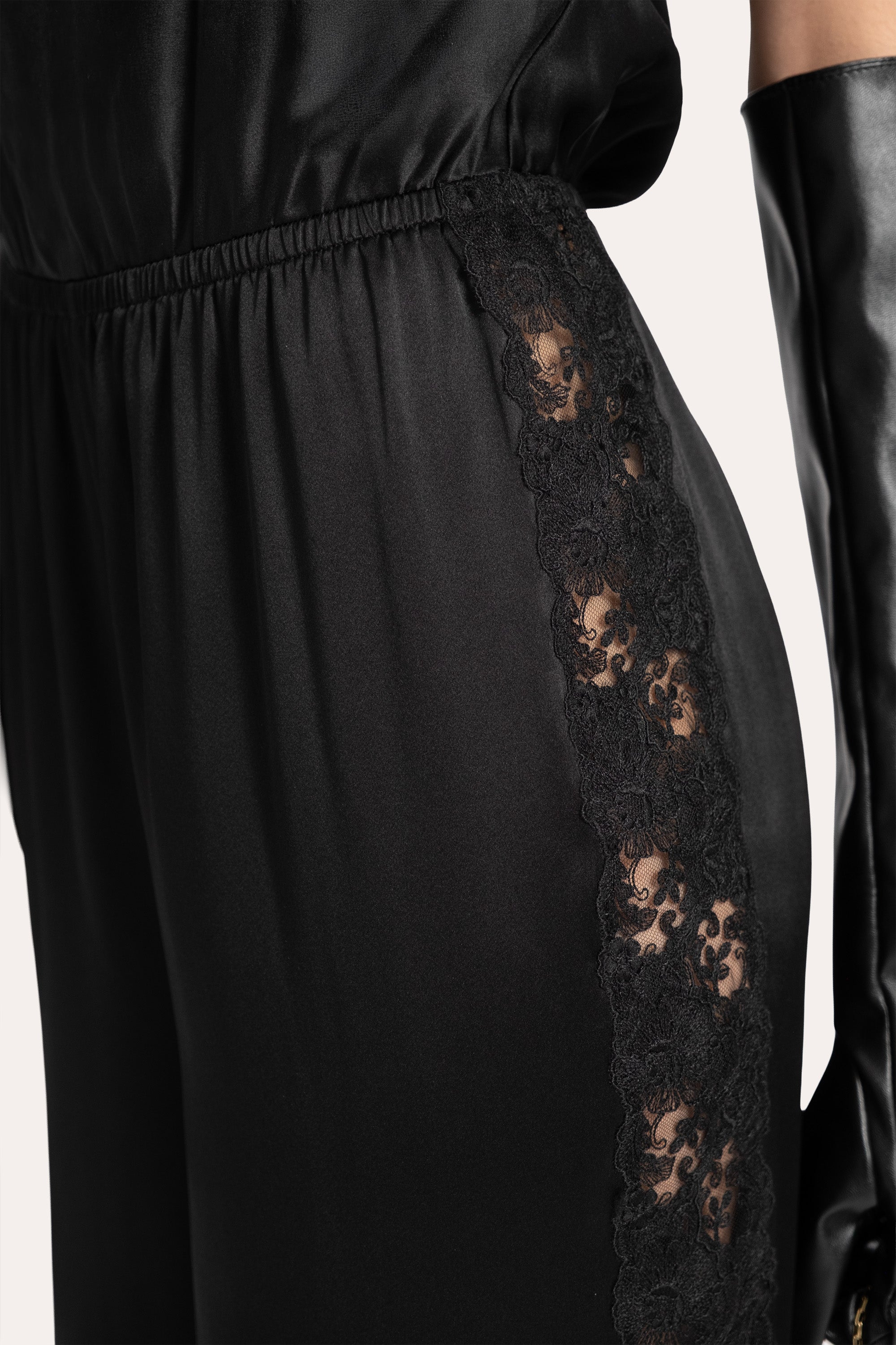 Elie Tahari Cecilia kombinezon Black Onyx jedwabny