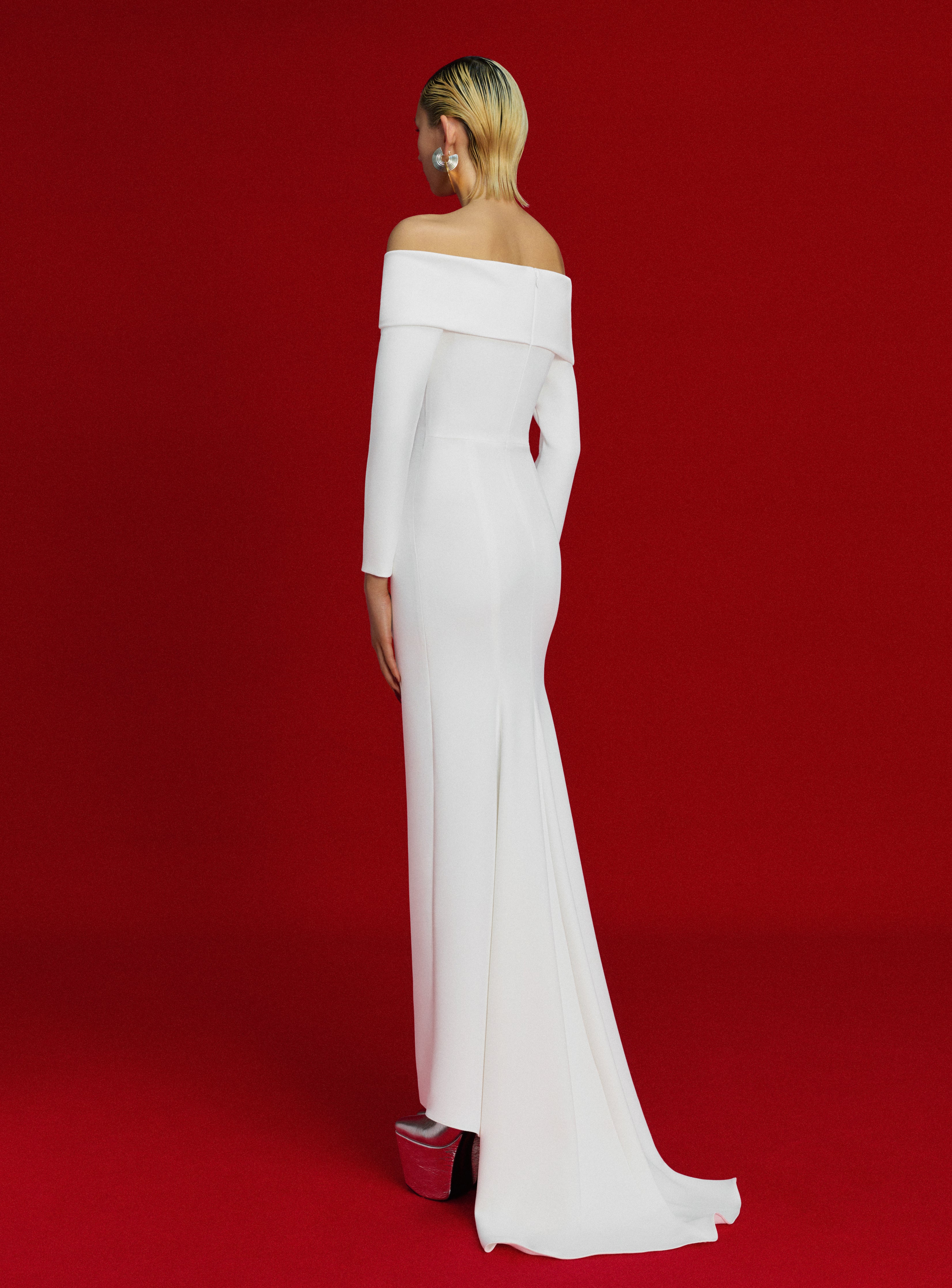 Solace London Lyla sukienka maxi kremowa